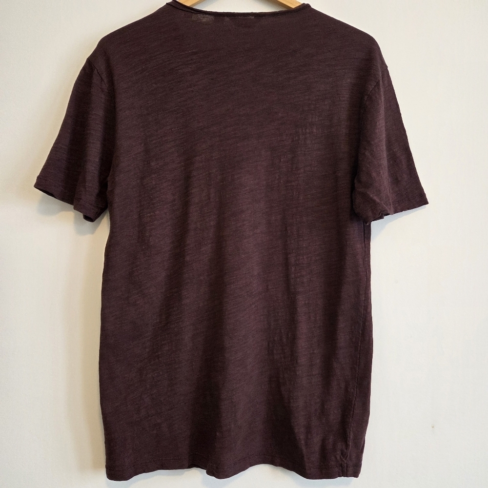 ONLY & SONS Burgundy T-Shirt Men’s Medium Cotton Made in Turkey - Picture 4 of 5